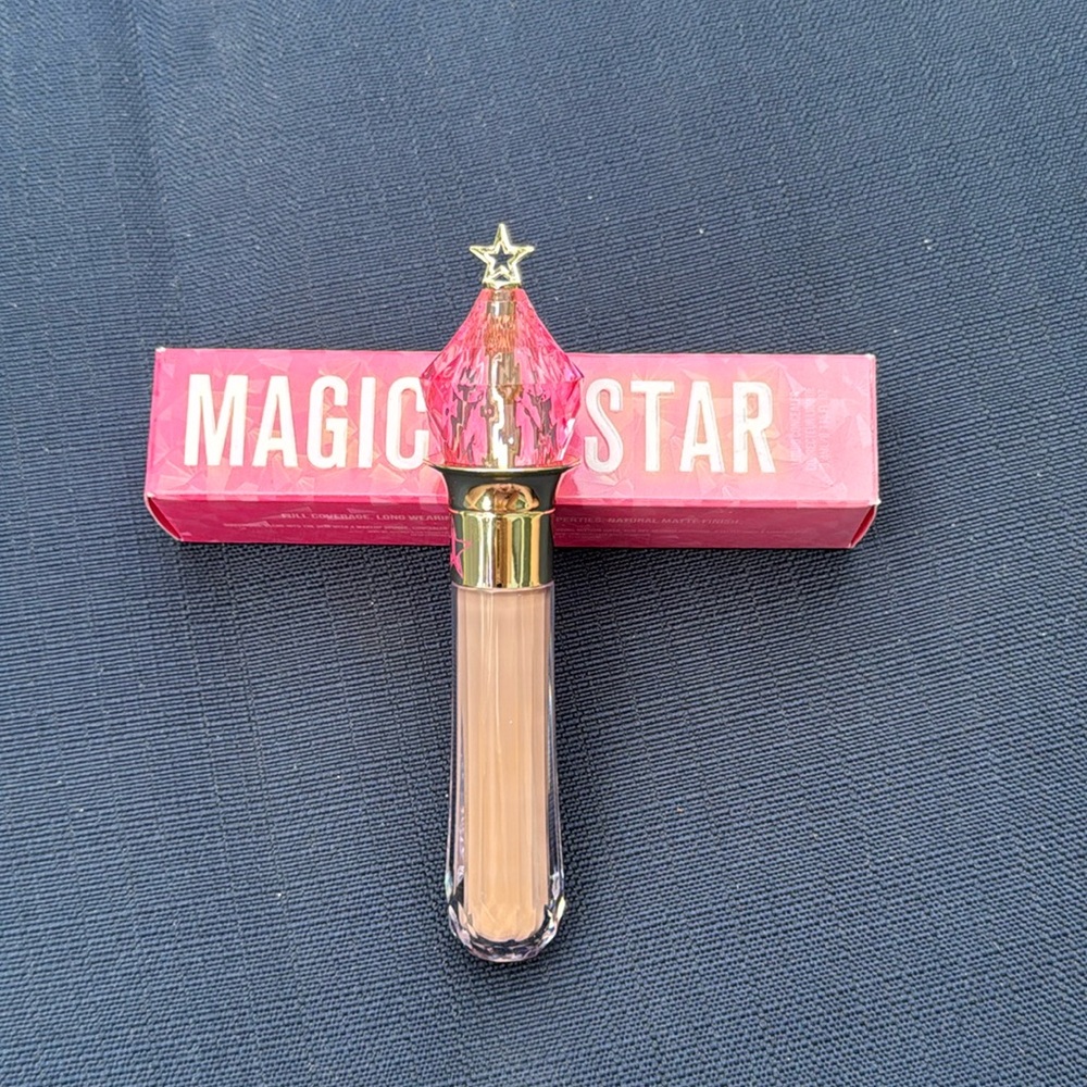 Jeffree Star C19 Magic Star Concealer